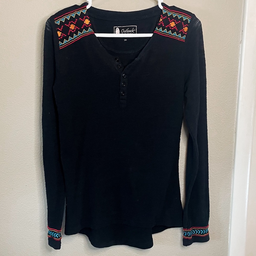 Outback Trading Aztec black top